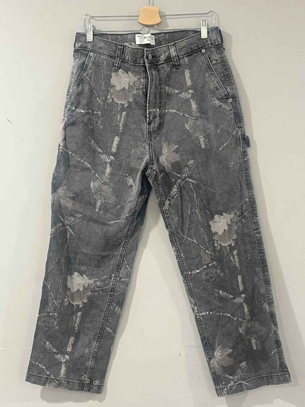 Hollister Gray Washed Relaxed Jeans with Leaf Print